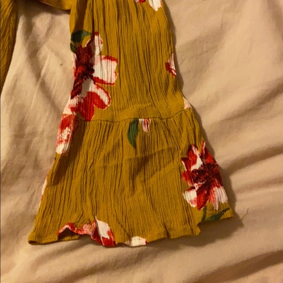 Dress - Picture 4 of 4